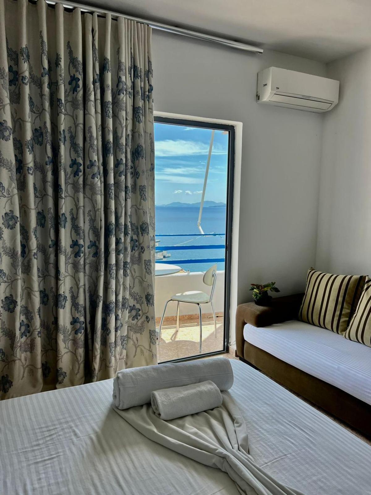 Al Mare Rooms Sarandë Eksteriør bilde