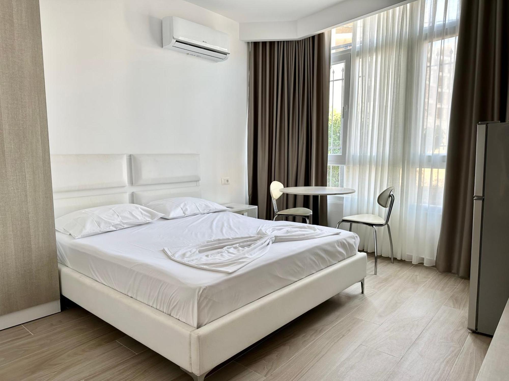 Al Mare Rooms Sarandë Eksteriør bilde
