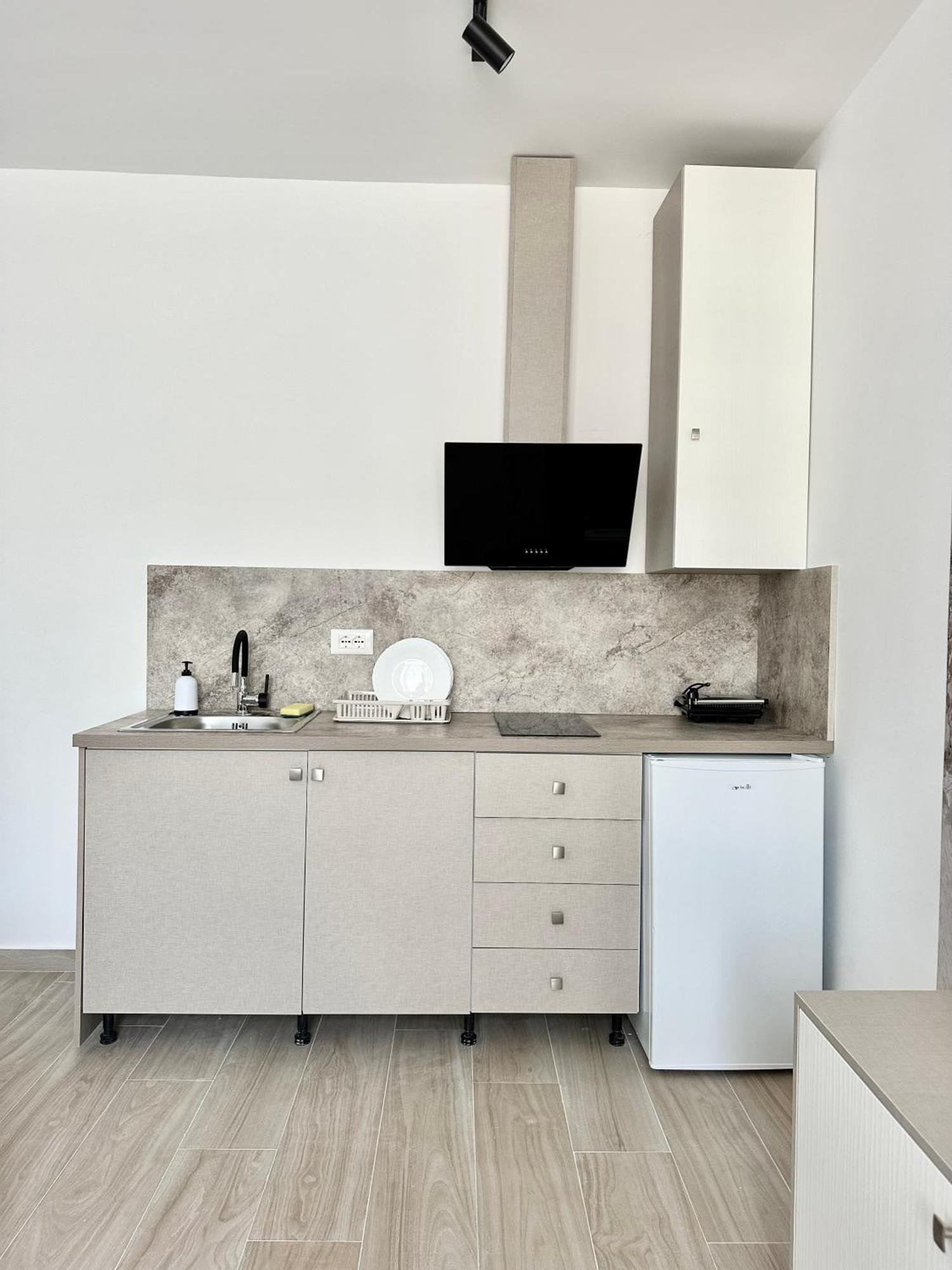 Al Mare Rooms Sarandë Eksteriør bilde