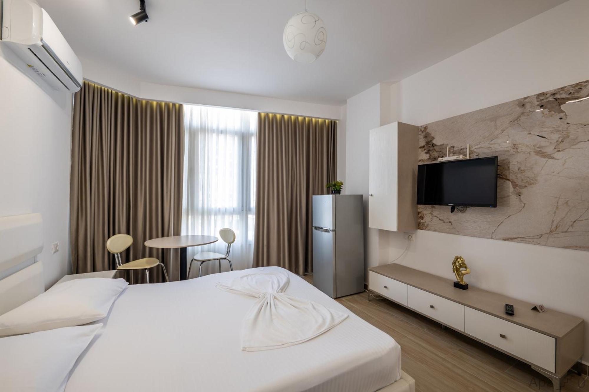 Al Mare Rooms Sarandë Eksteriør bilde
