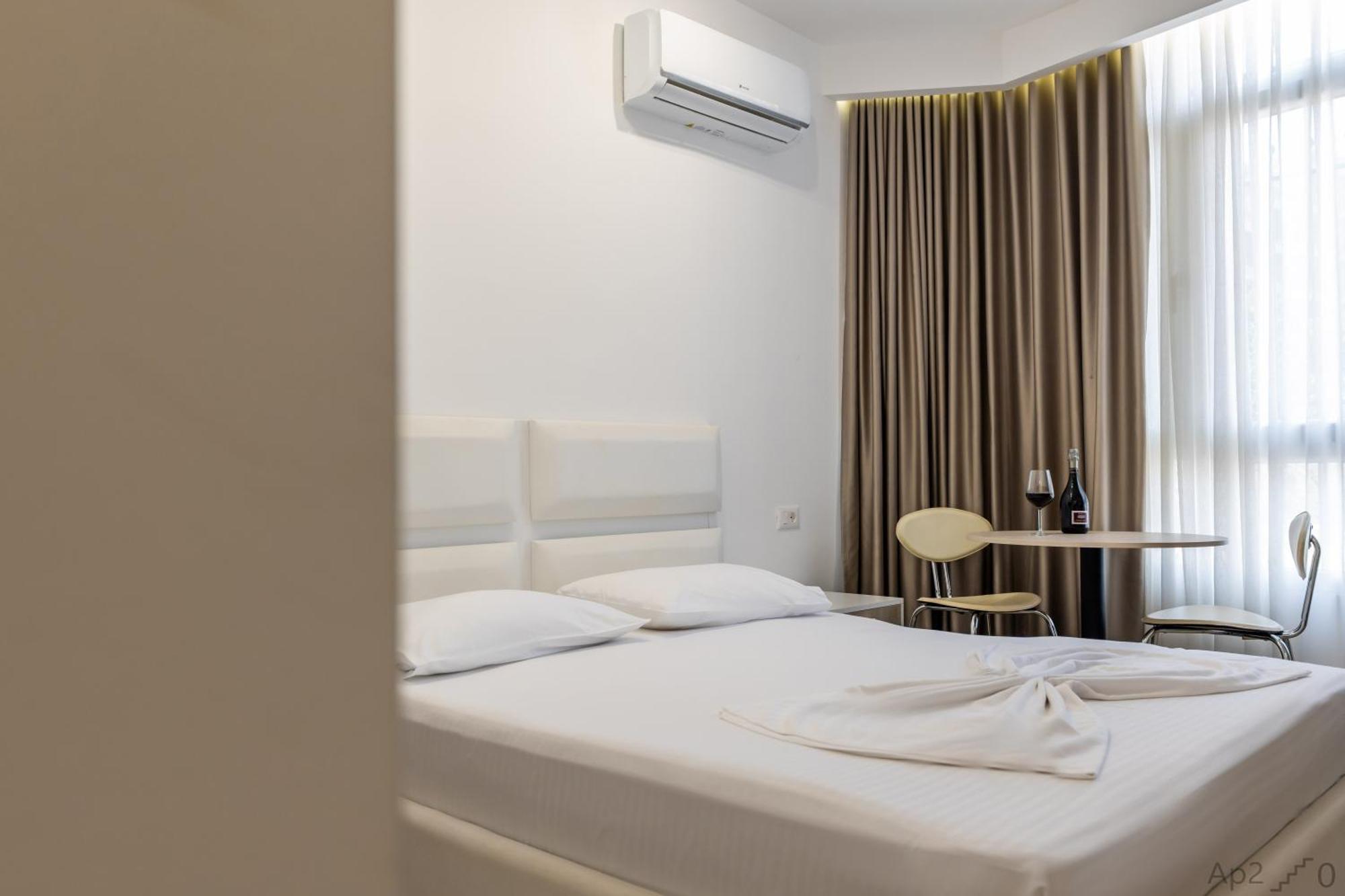 Al Mare Rooms Sarandë Eksteriør bilde