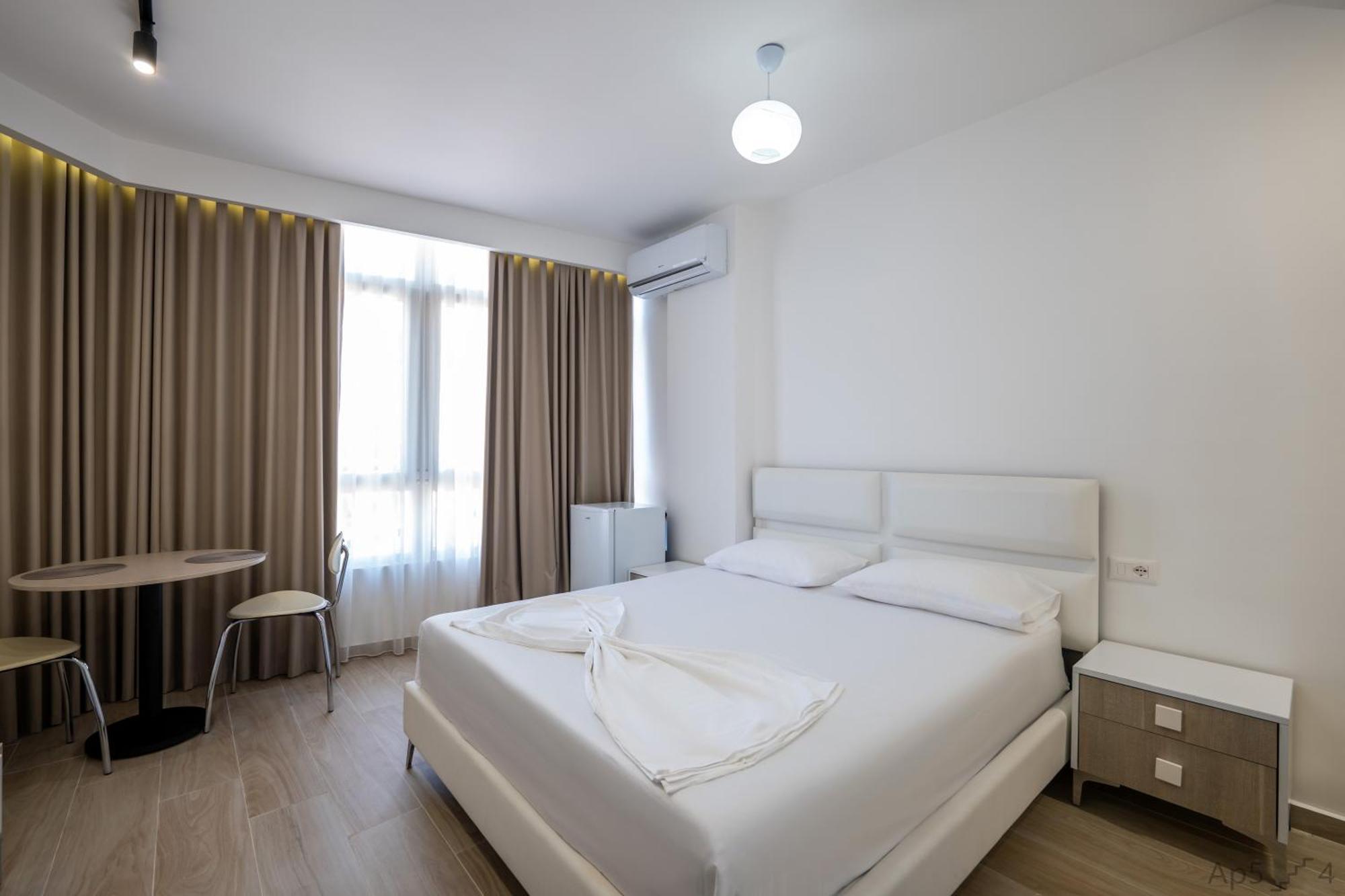 Al Mare Rooms Sarandë Eksteriør bilde