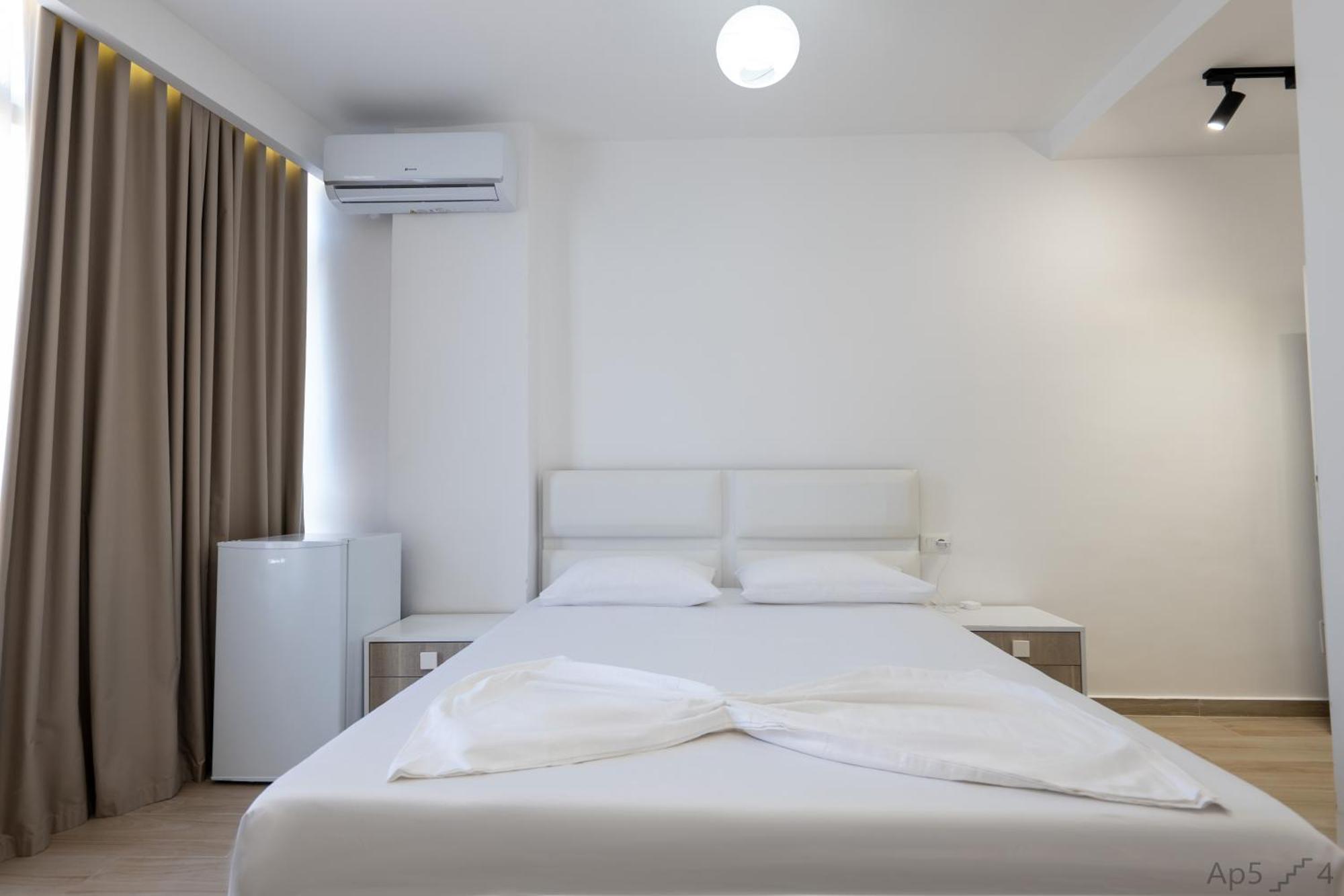 Al Mare Rooms Sarandë Eksteriør bilde