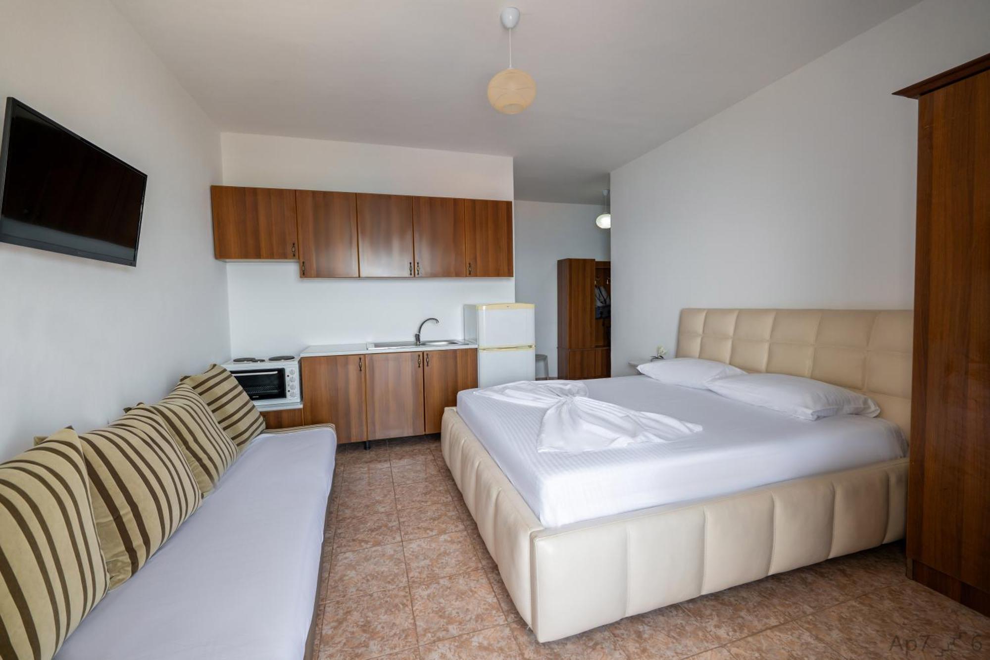 Al Mare Rooms Sarandë Eksteriør bilde