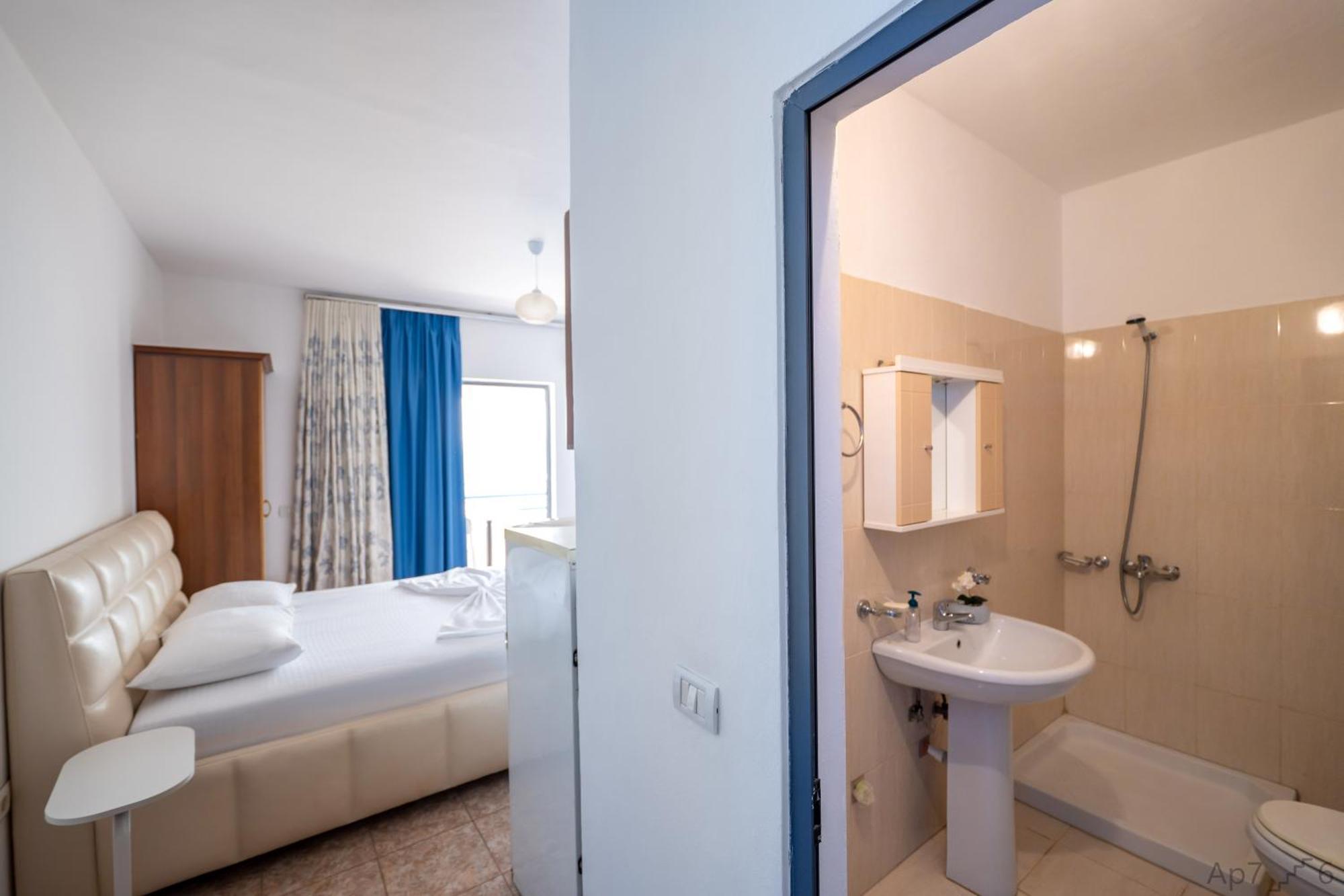 Al Mare Rooms Sarandë Eksteriør bilde